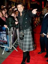 幻灯：贝克汉姆观战NBA 苏瑞又穿高跟鞋