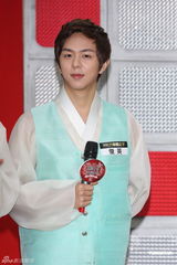 组图：Wonder Girls西野加奈亮相台视除夕节目