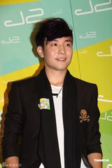 组图：吕慧仪造人顺其自然 庄思敏姐妹互介绍对象