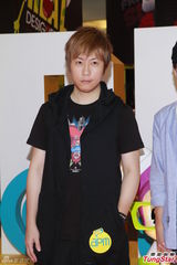 组图：阿信望潮服进军欧美 想不出最强竞争对手