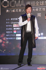 组图：孙楠拒谈李代沫吸毒 许茹芸期待婚礼