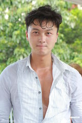 组图：王浩信跳桥戏惊心动魄 森美以一敌十秀功夫