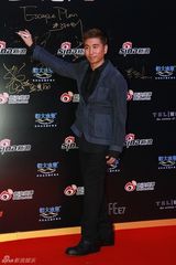 组图：2013新浪微博之夜红毯 沙宝亮因感冒失声