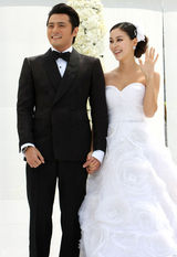 高清图：张东健高小英大婚 幸福甜蜜温馨全场