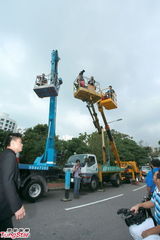 组图：郭晶晶婚礼直击 媒体记者使用吊臂车高空拍摄