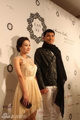 组图：战立国出席时尚活动 简单搭配不失潇洒