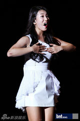 组图：韩团f(x)EXO-M等亮相上海K-POP音乐演唱会