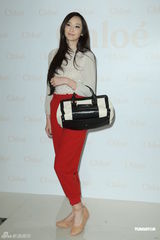 组图：吴佩慈下月巴黎庆生 找男友身高有要求