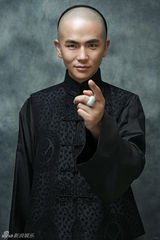 组图：钟汉良《十月围城》曝角色海报油画质感