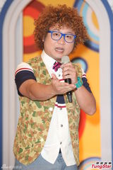 组图：纳豆不爱短发女 澄清无意追郭雪芙