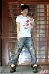 组图：林俊杰筹备个唱忙健身 观摩S.H.E演唱会