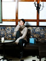 组图：秦岚连登双封面 长发妩媚短发炫酷