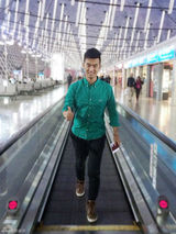 组图：快男于湉游墨尔本 赴澳网为李娜加油