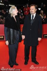 高清图：《大将军寇流岚》首映 巴特勒查斯坦嬉闹