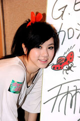 组图：邓紫棋宣传卡通电影 称林宥嘉为选老公标准