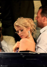 幻灯：希尔顿戛纳狂欢 玩过火失守露底