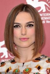 组图：《危险方法》记者会 奈特莉花裙黑超抢眼