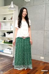 幻灯组图：万芳五年后发新专辑 着绿色长裙春意盎然