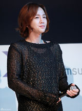 高清图：韩星张根硕韩孝珠等出席活动 休闲装扮亮相