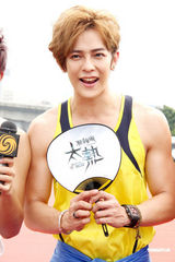 高清组图：飞轮海庆祝成军五年 吴尊有意幕后工作