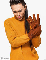 组图：张玮色彩写真曝光 搞怪玩转时尚