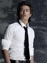 高清图：陈楚河最新写真出炉 深邃眼神尽显深沉