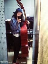 组图：人大“女神”登主页走红 海量私房照曝光