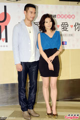 组图：贾静雯复出拍戏 片酬飙升至每集50万台币