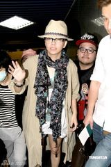 组图：憔悴张惠妹公开承认分手 避谈何守正劈腿