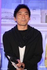 组图：任贤齐新片中年出柜 范晓萱不排斥三人行