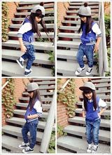 组图：童年小龙女演员超萌生活照 可爱似洋娃娃