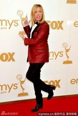 组图：艾美奖红毯 史蒂文-科若卡奴眼神呆滞玩恶搞