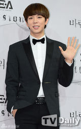 组图：帝国之子新专辑发布时隔2年整体回归