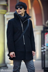 组图：杨金承冬日街拍出炉 身材修长气质出众