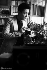 李宗翰出镜《ELLEMAN》大片展露冬日别样男人味