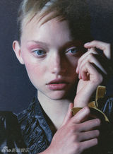 组图：俄罗斯超模萨莎写真展梦幻气质