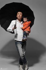 组图：《北漂鱼》姜峰亲子写真演绎绝世好爸