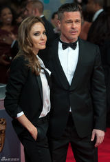 组图：朱莉皮特英国奥斯卡大秀恩爱羡煞旁人