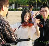 高清组图：熊乃瑾海滩唯美写真 尽显轻熟女万种风情