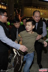 组图：郑嘉颖佘诗曼旧爱同台疑似复合