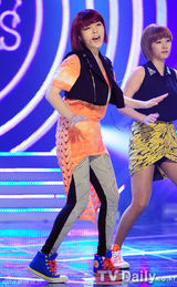 组图：《冠军秀》现场公开WGDal shabet登台争艳