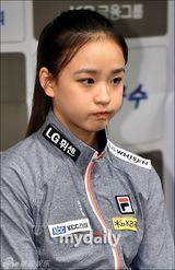 组图：孙妍在出席仁川国际体操大赛新闻发布会