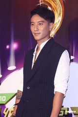 组图：柯震东萧亚轩同场不同台 蔡依林恐吓媒体