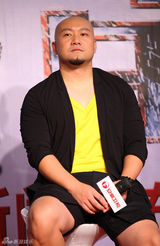 组图：《战雷》徐纪周保证演员爆破场景安全