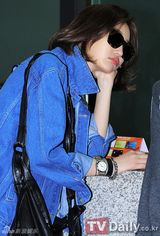 组图：韩星高俊熙清爽现身机场飞赴巴黎拍写真