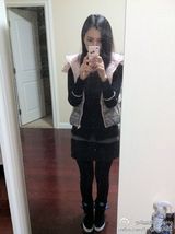 组图：疑似李亚鹏激吻女私照 容貌清纯可人