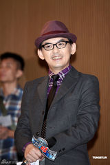 组图：曾宝仪缺席主持节目 黄子佼意外现身任嘉宾