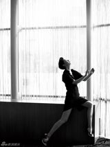 组图：海清气场十足登封面 雍容华贵做殿堂级女人