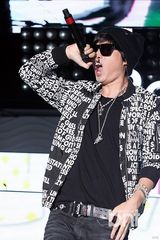 组图：GD李夏怡等出席某饮料新品上市活动