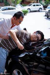 组图：王亚楠《天真》演绎性格多变二手男